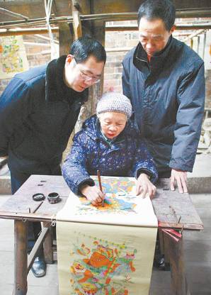 滩头年画湖南省级非物质文化遗产项目传承人高腊梅