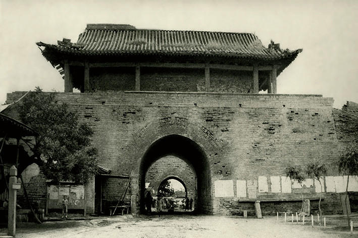 老北京城沙窝门（广渠门）城楼老照片
