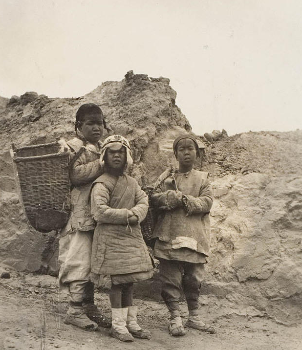 1910年晚清甘肃凉州黑白老照片