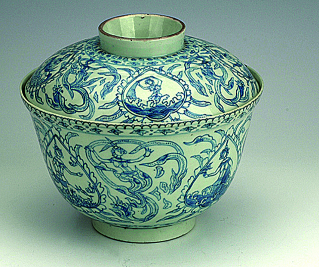 “永源茂记”淡描青花盖碗 “永源茂记”淡描青花盖碗